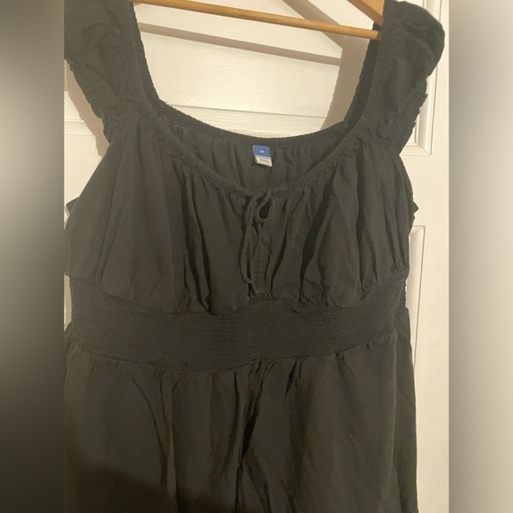 Sold!! Oversized sleeveless Old Navy top 2xl - Picture 2 of 4